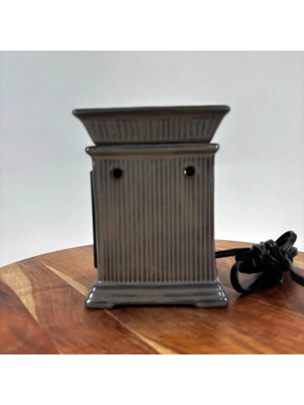 Scentsy Jane Full-Size Warmer Ceramic Wrought Iron Electric Wax w Box - Retired